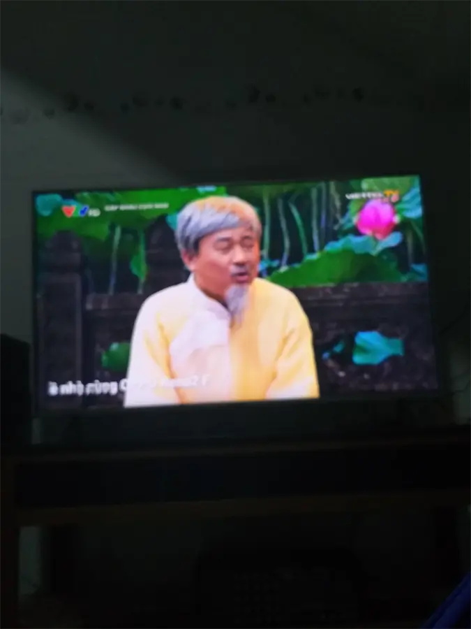 Khách hàng review Smart Tivi QLED Samsung 4K 49 inch QA49Q65R 1