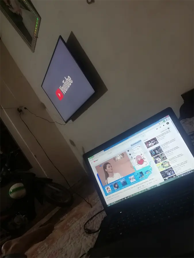 Khách hàng review Smart Tivi Samsung 4K 50 inch UA50RU7100 3