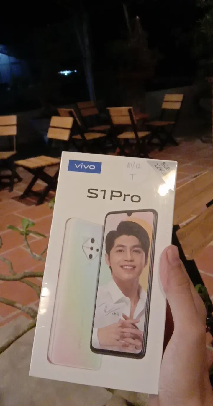 Khách hàng review Điện thoại Vivo S1 Pro 3
