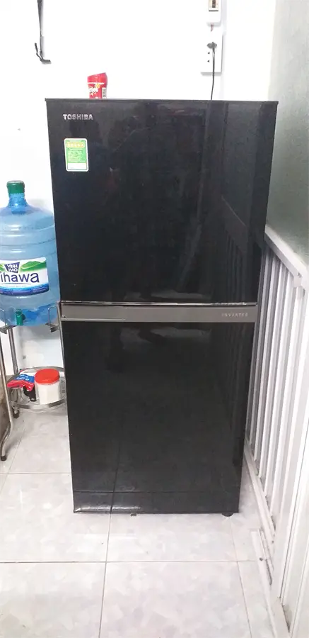 Khách hàng review Tủ lạnh Toshiba Inverter 180 lít GR-B22VU UKG 83
