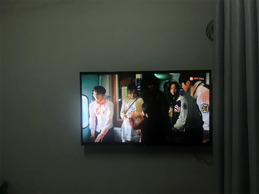 Khách hàng review Smart Tivi Sony 50 inch KDL-50W660G 2