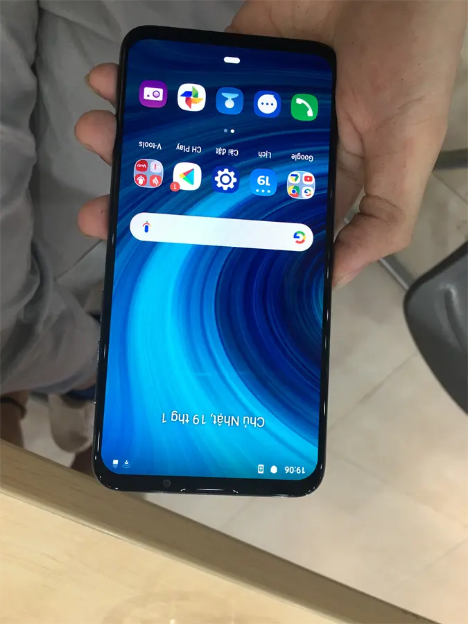 Khách hàng review Điện thoại Vsmart Live (4GB/64GB) 8
