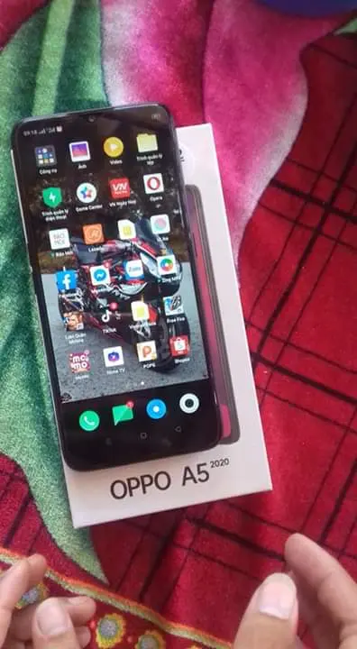 Khách hàng review Điện thoại OPPO A5 (2020) 64GB 2