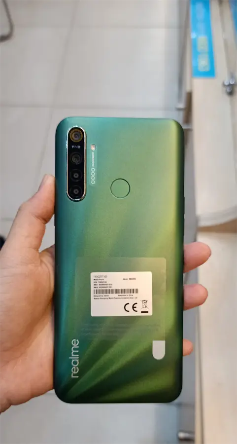 Khách hàng review Điện thoại realme 5i (4GB/64GB) 9