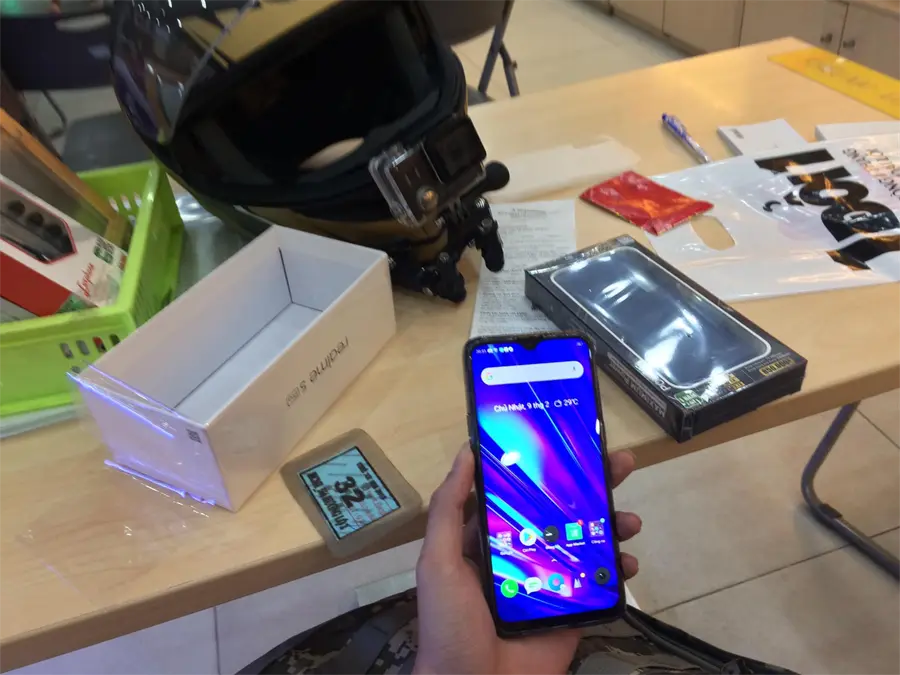 Khách hàng review Điện thoại realme 5 Pro (8GB/128GB) 4