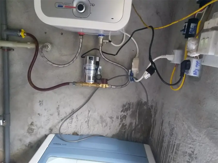 Khách hàng review Máy nước nóng gián tiếp Ariston 15 lít 2500W AN2 15 RS 2.5 FE 14