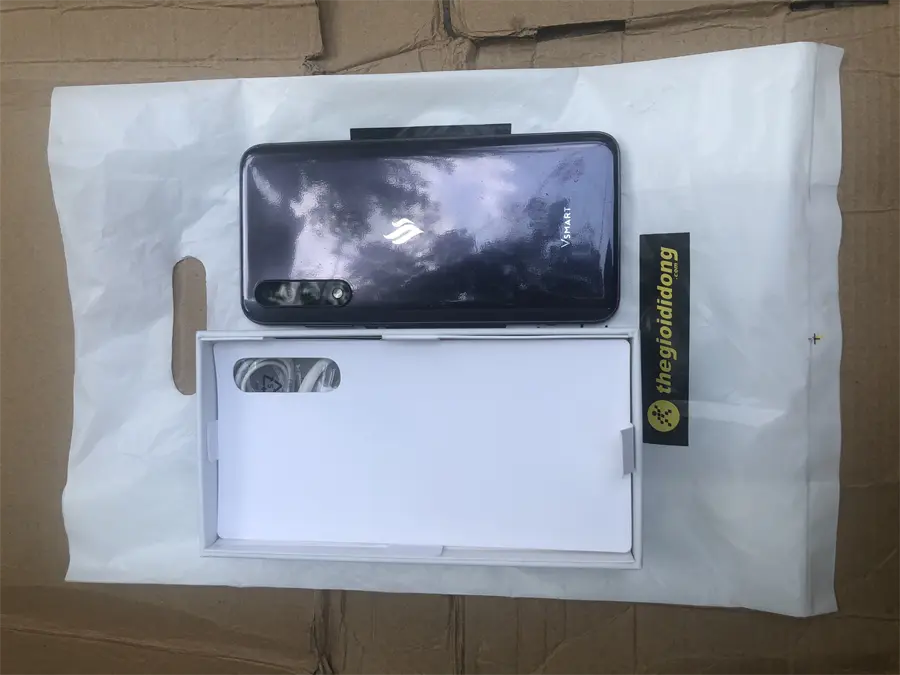 Khách hàng review Điện thoại Vsmart Live (6GB/64GB) 8