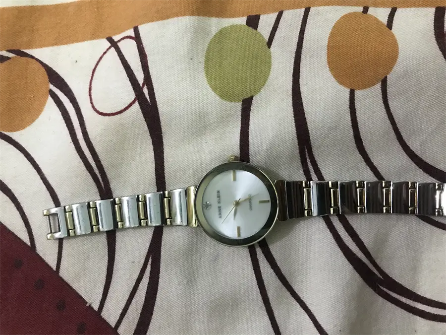 Khách hàng review Đồng hồ ANNE KLEIN 28 mm Nữ AK/2435SVTT 1