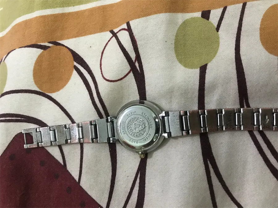 Khách hàng review Đồng hồ ANNE KLEIN 28 mm Nữ AK/2435SVTT 2