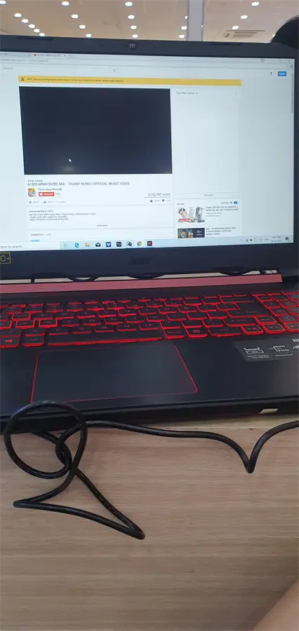 Khách hàng review Laptop Acer Nitro 5 AN515 54 54T0 i5 8300H/8GB/512GB/3GB GTX1050/Win10 (NH.Q5ASV.016) 2