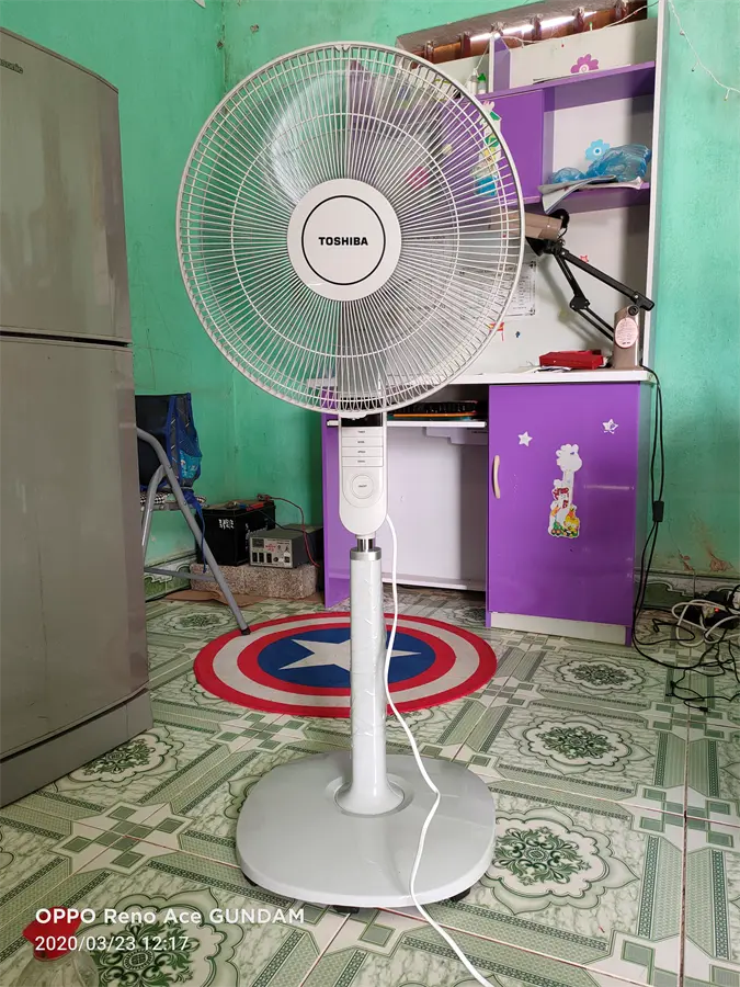 Khách hàng review Quạt đứng Toshiba 5 cánh F-LSA20(H)VN 60W 31