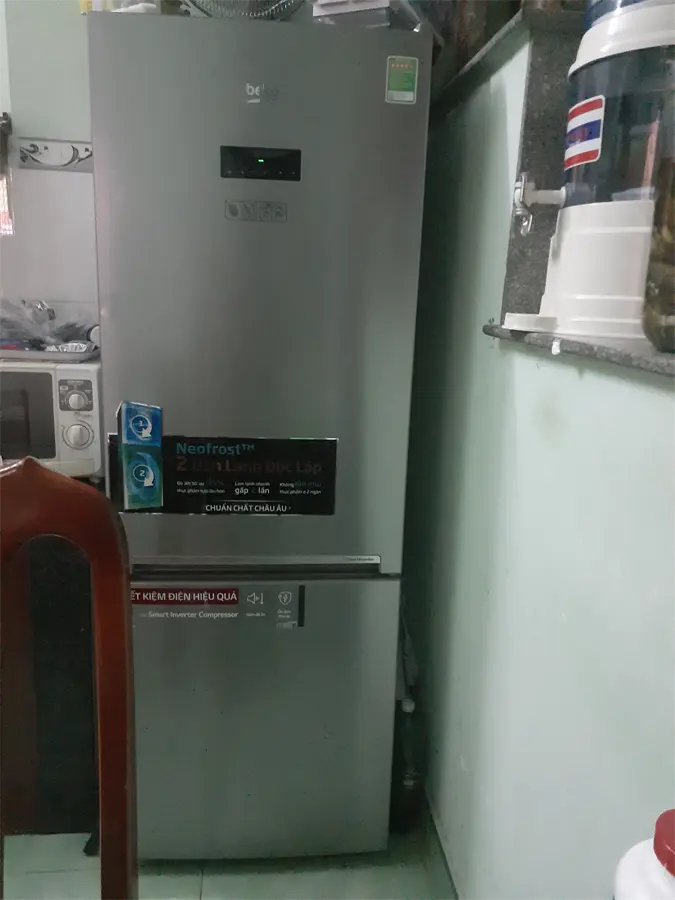 Khách hàng review Tủ lạnh Beko Inverter 323 lít RCNT340E50VZX 6