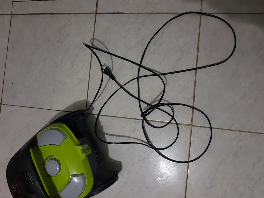 Khách hàng review Máy hút bụi dạng hộp Electrolux Z1231 10