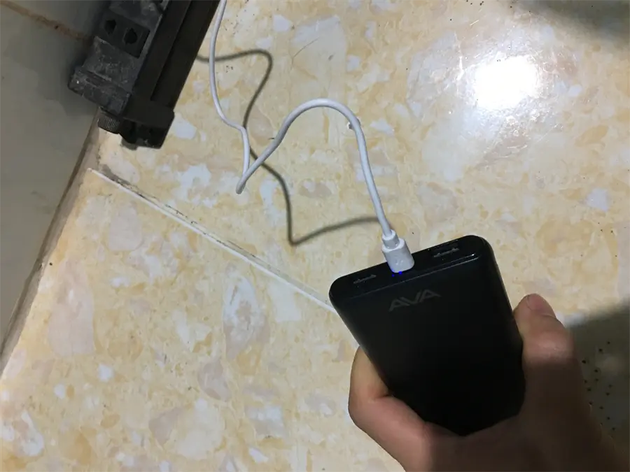 Khách hàng review Pin sạc dự phòng Polymer 10.000 mAh 10W AVA PJ JP196 11