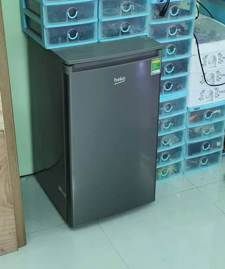 Khách hàng review Tủ lạnh Beko 90 lít RS9050P 13