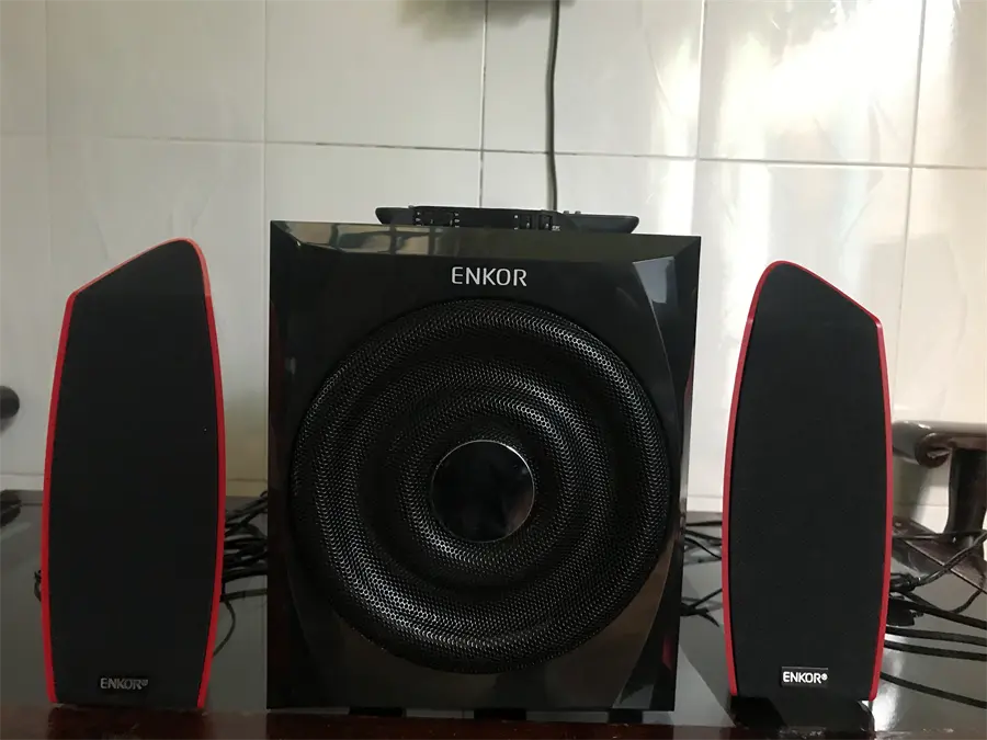 Khách hàng review Loa vi tính Bluetooth Enkor F200 11