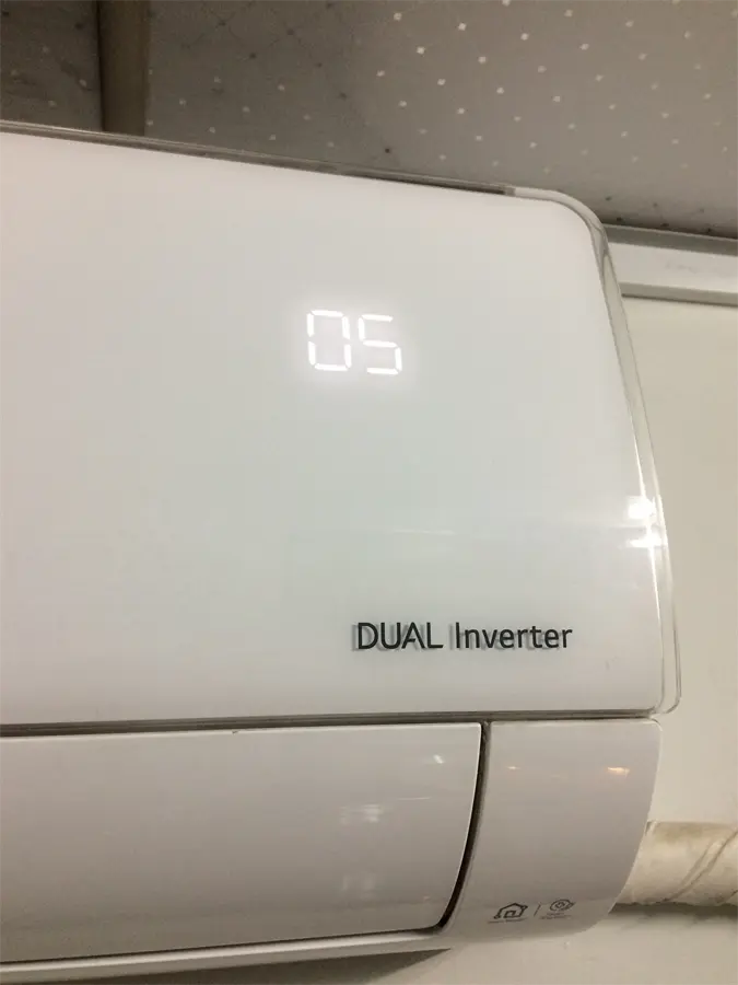 Khách hàng review Máy lạnh LG Wifi Inverter 1.5 HP V13APF 1