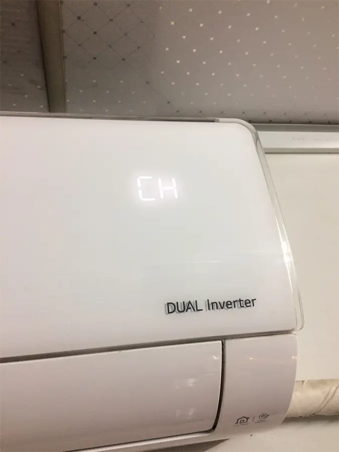 Khách hàng review Máy lạnh LG Wifi Inverter 1.5 HP V13APF 2