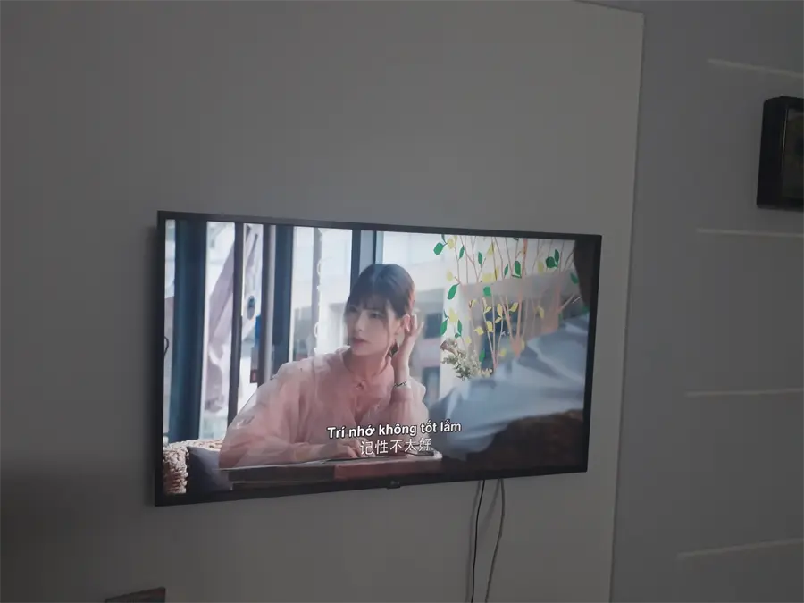 Khách hàng review Smart Tivi LG 4K 43 inch 43UM7400PTA 48