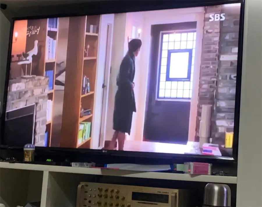 Khách hàng review Smart Tivi LG 4K 49 inch 49UM7400PTA 16