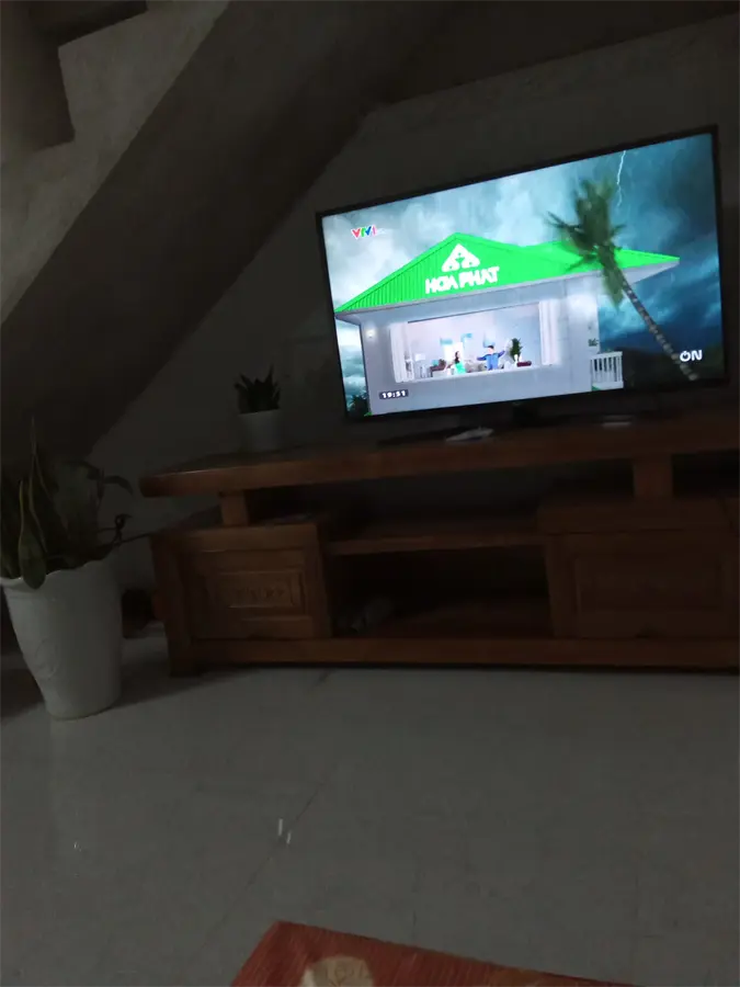 Khách hàng review Smart Tivi LG 4K 43 inch 43UM7400PTA 36