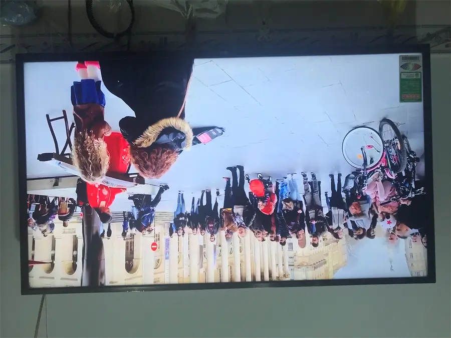 Khách hàng review Smart Tivi LG 4K 43 inch 43UM7400PTA 35