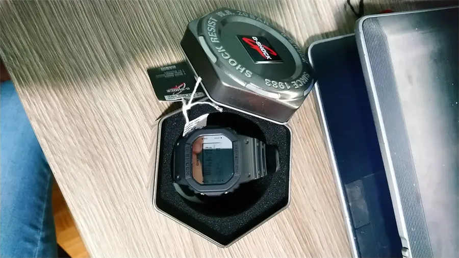 Khách hàng review Đồng hồ Nam G-Shock DW-5600BBMA-1DR 4