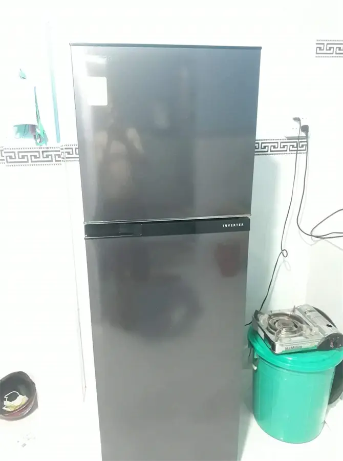 Khách hàng review Tủ lạnh Toshiba Inverter 253 lít GR-B31VU SK 26