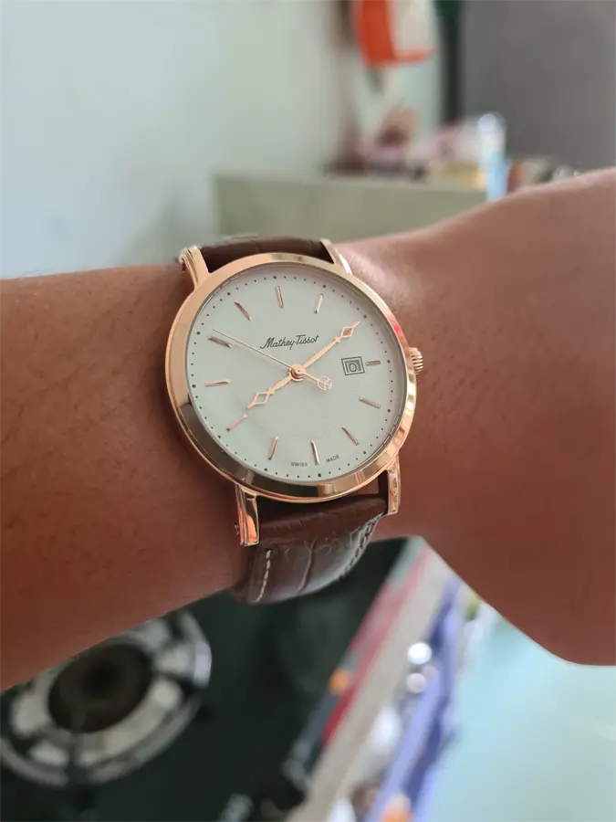 hách hàng review Đồng hồ MATHEY TISSOT City Leather 38 mm Nam H611251PI 6