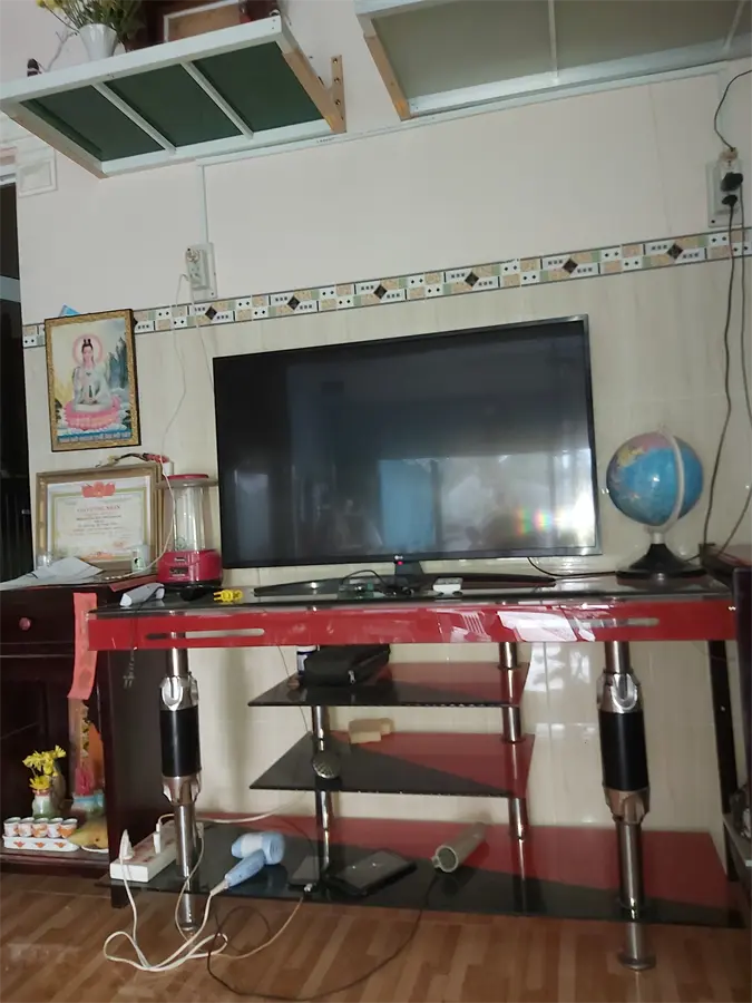 Khách hàng review Smart Tivi LG 4K 43 inch 43UM7400PTA 29