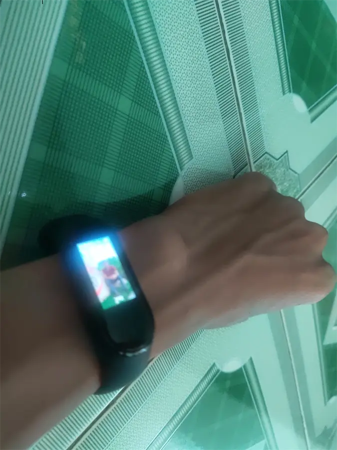 Khách hàng review Vòng đeo tay thông minh Mi Band 4 18