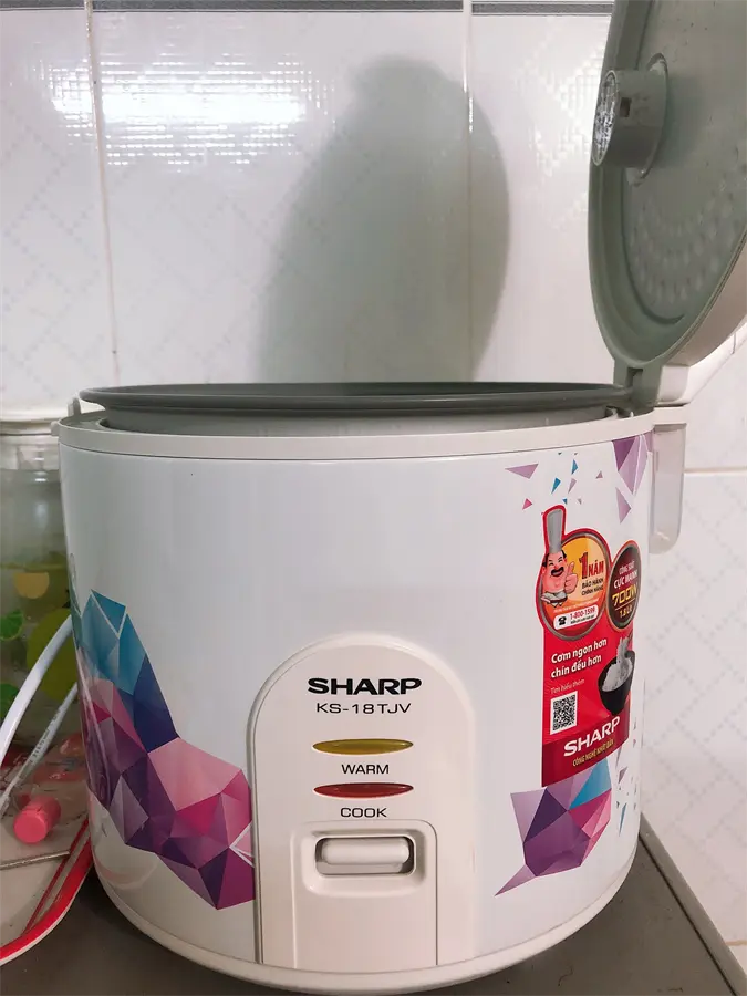 Khách hàng review Nồi cơm nắp gài Sharp 1.8 lít KS-18TJV 33