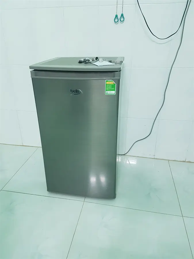 Khách hàng review Tủ lạnh Beko 90 lít RS9050P 5