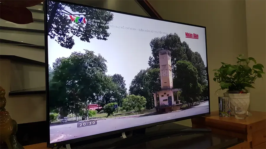 Khách hàng review Smart Tivi NanoCell LG 4K 49 inch 49SM8100PTA 16