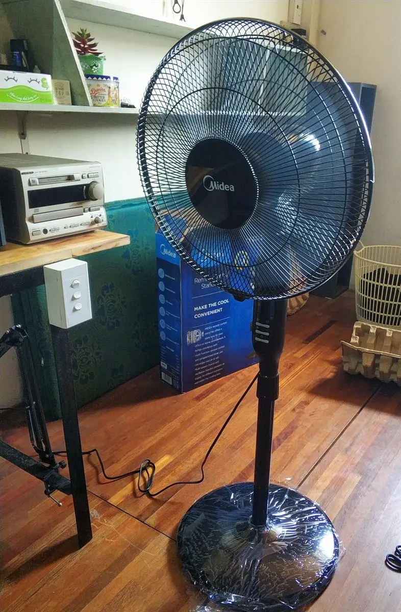 Khách hàng review Quạt đứng Midea 5 cánh FS40-15QR 55W 22
