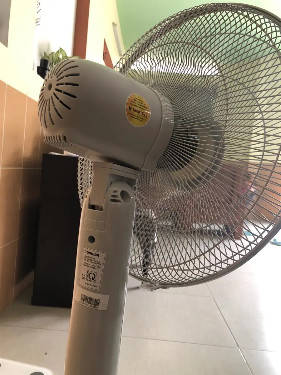 Khách hàng review Quạt đứng Toshiba 5 cánh F-LSA20(H)VN 60W 28