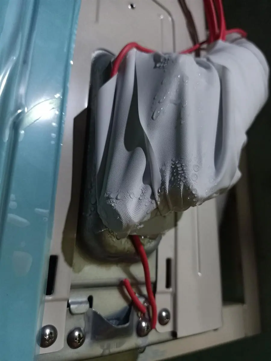 Khách hàng review Máy lạnh Toshiba Inverter 1 HP RAS-H10D2KCVG-V 41
