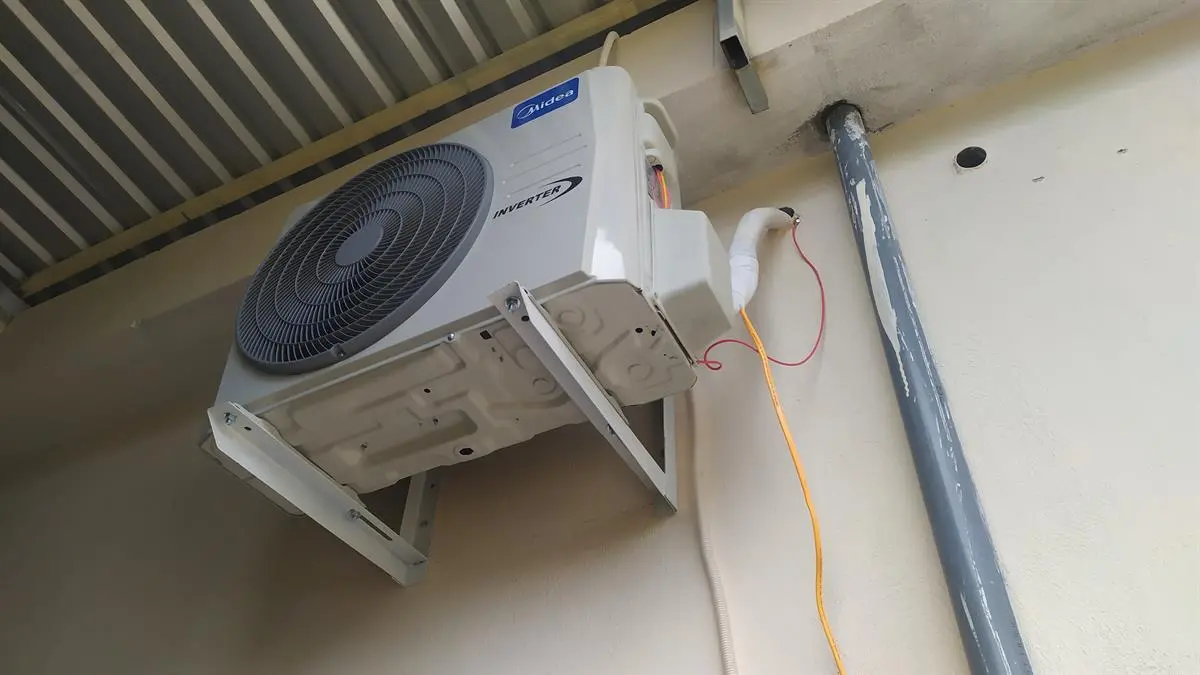 Khách hàng review Máy lạnh Midea Inverter 1 HP MSAF-10CRDN8 2