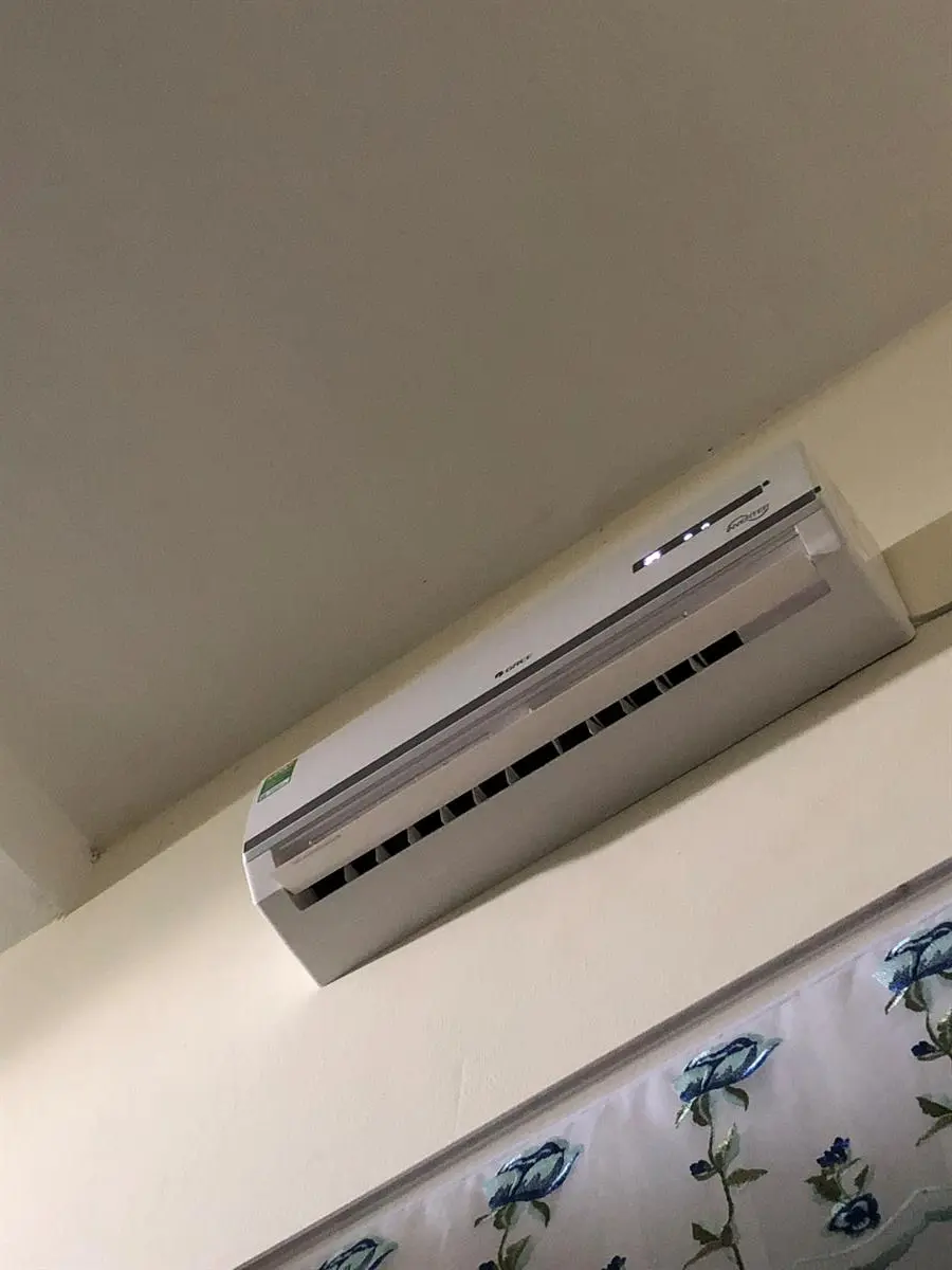 Khách hàng review Máy lạnh Gree Inverter 1.5 HP GWC12WA-K3DNB7I 2