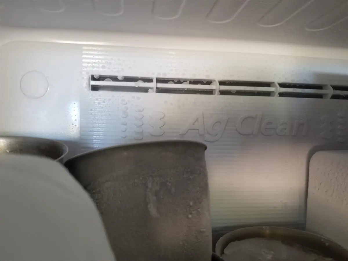 Khách hàng review Tủ lạnh Panasonic Inverter 306 lít NR-BL340PKVN 5