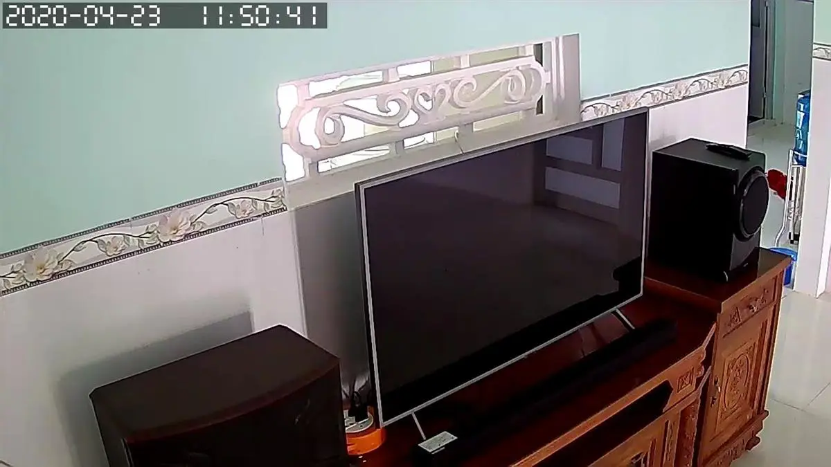 Khách hàng review Smart Tivi QLED Samsung 4K 43 inch QA43Q65R 4