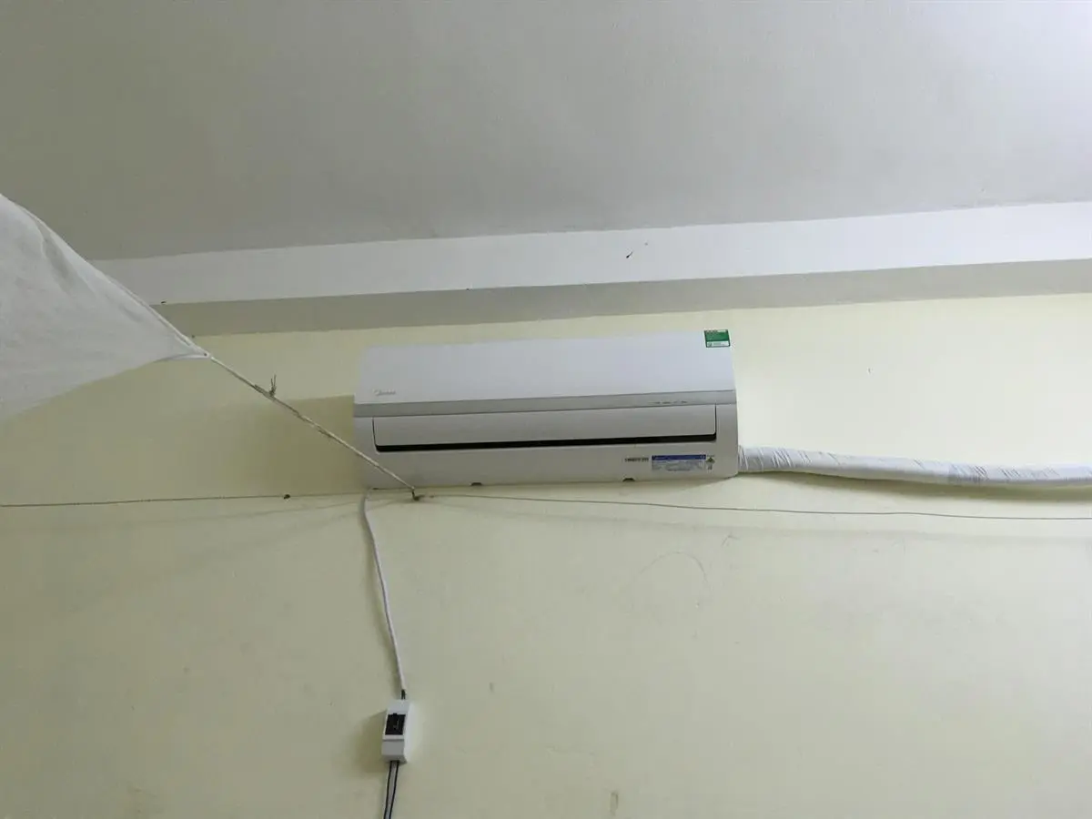 Khách hàng review Máy lạnh Midea 1 HP MSAF-10CRN8 2