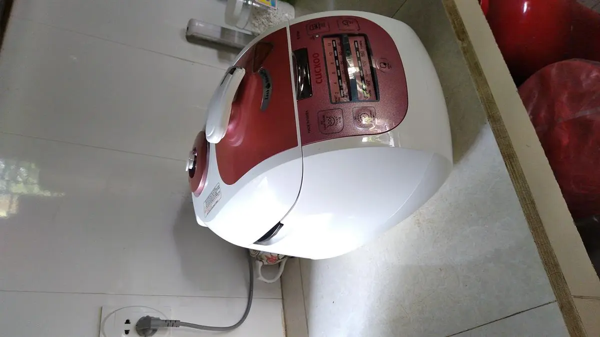 Khách hàng review Nồi cơm điện tử áp suất Cuckoo 1.8 lít CRP-G1015M 4