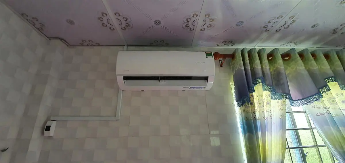 Khách hàng review Điều hòa Midea Inverter 9000 BTU MSAFA-10CRDN8 85