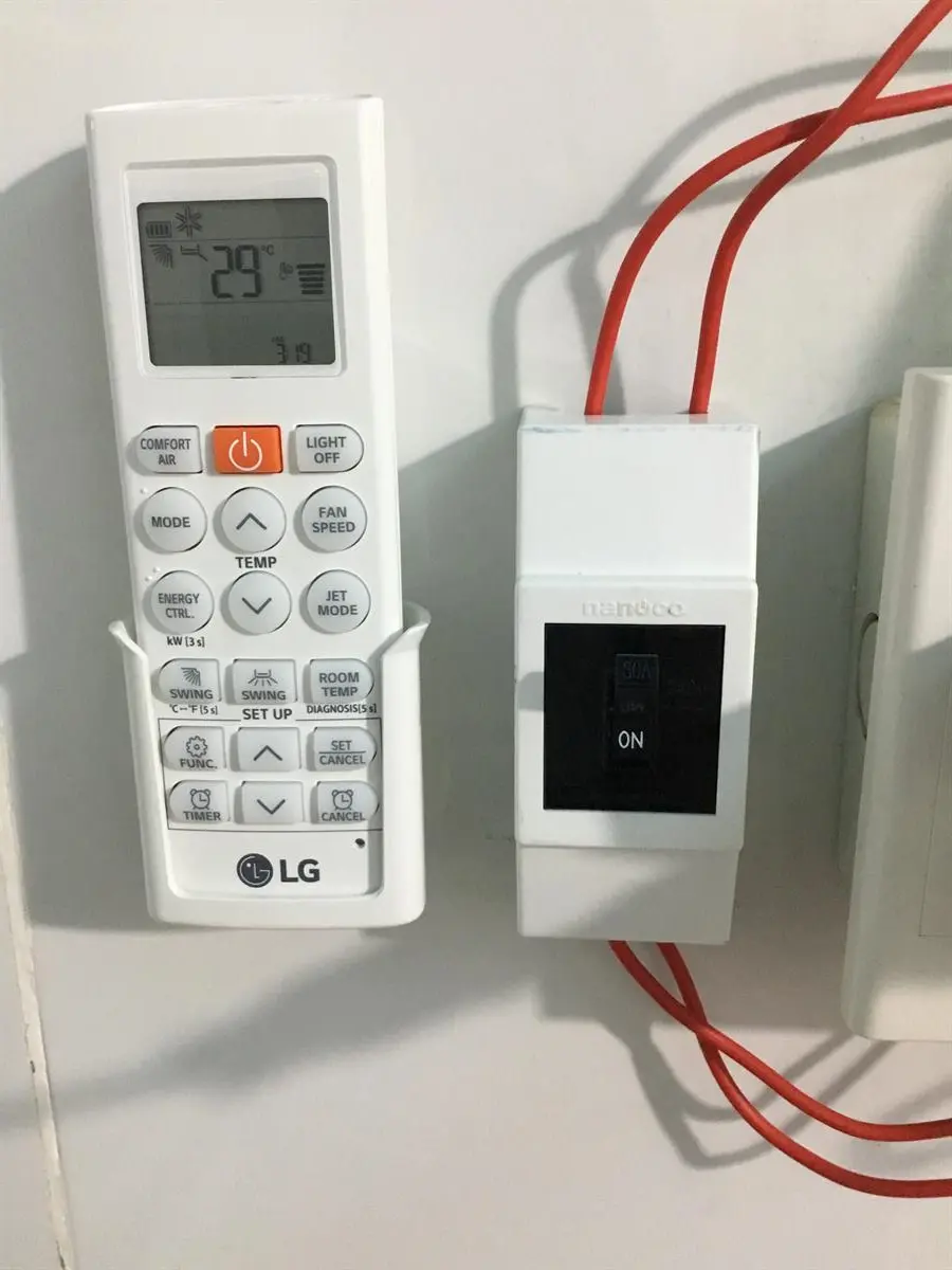 Khách hàng review Máy lạnh LG Inverter 1.5 HP V13ENH 36