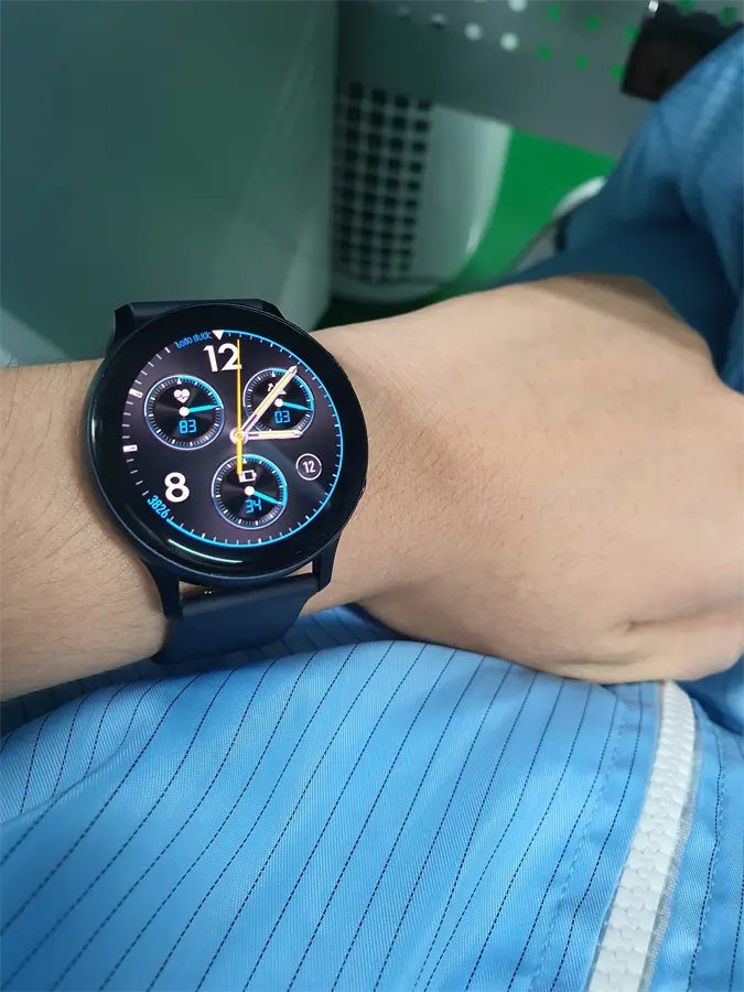 Khách hàng review Đồng hồ thông minh Samsung Galaxy Watch Active 2 40mm Đen 13
