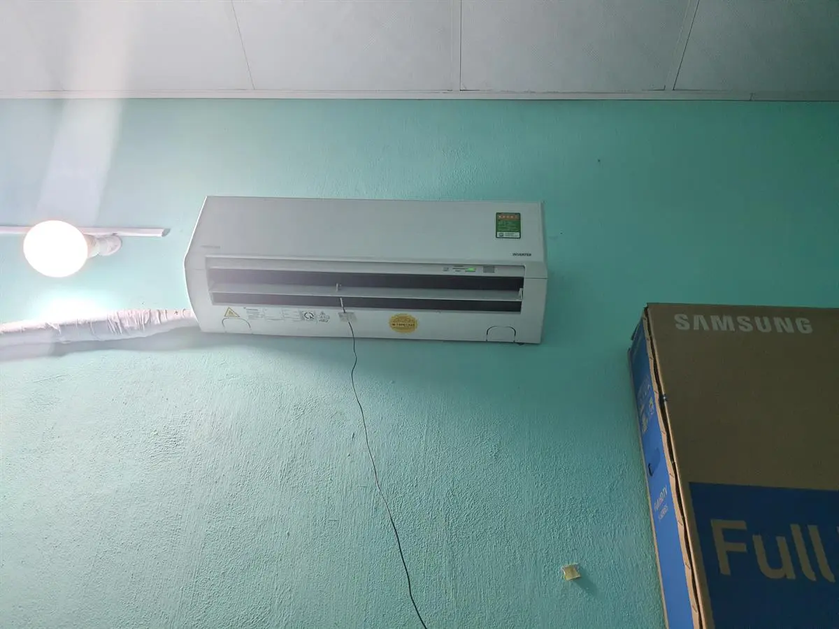 Khách hàng review Máy lạnh Toshiba Inverter 1 HP RAS-H10DKCVG-V 1