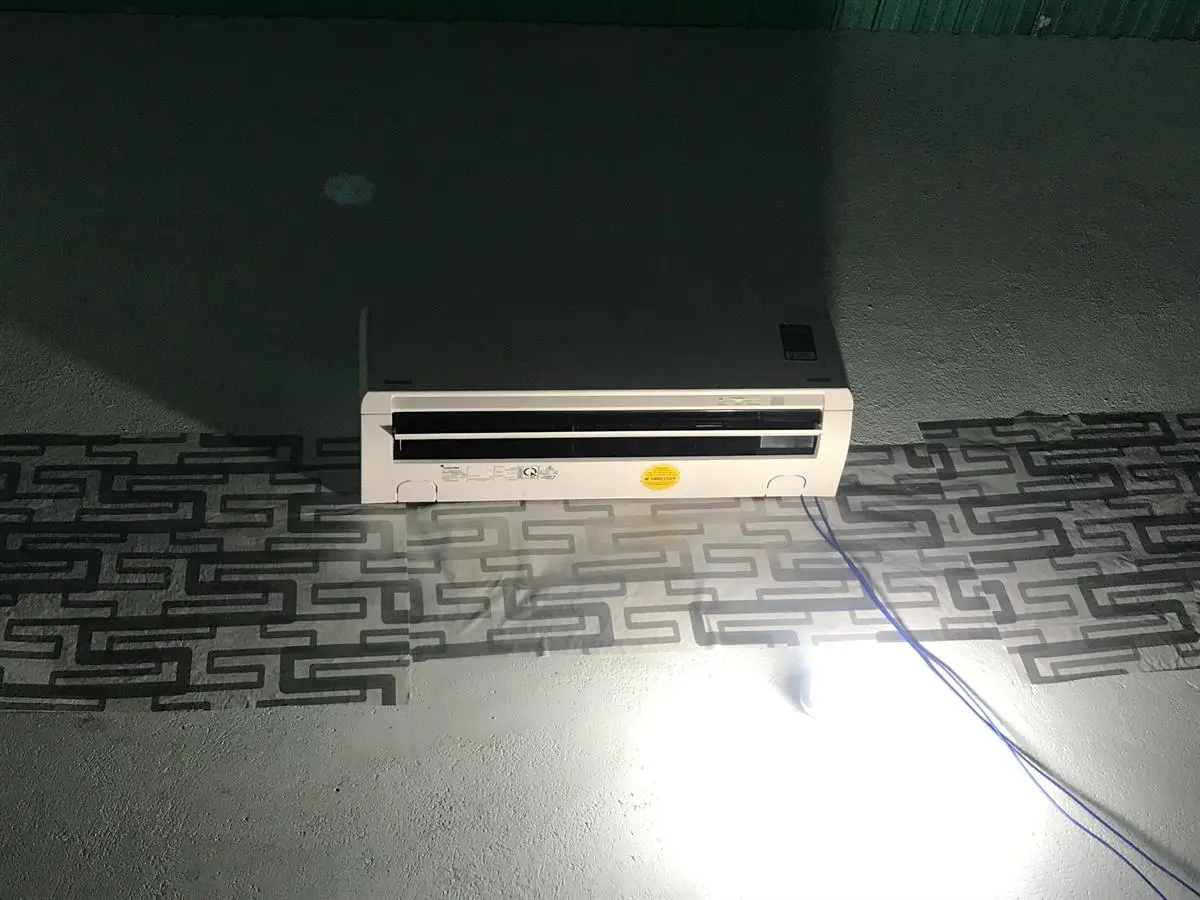 Khách hàng review Máy lạnh Toshiba Inverter 1 HP RAS-H10D2KCVG-V 38