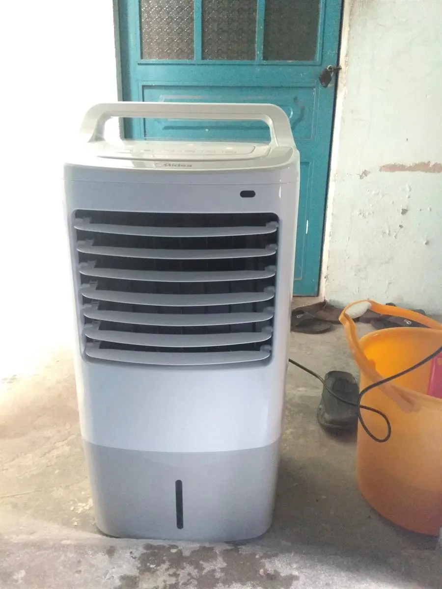 Khách hàng review Quạt điều hòa Midea AC120-16AR 60W 42