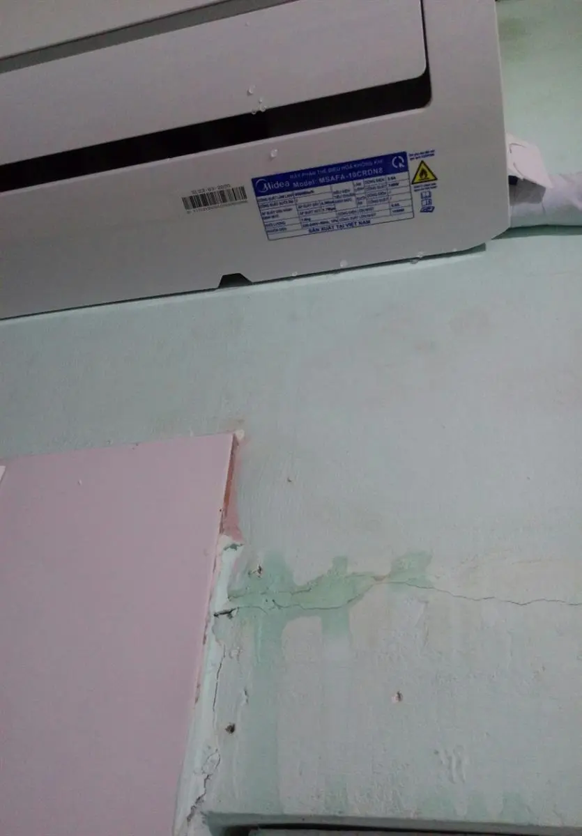 Khách hàng review Điều hòa Midea Inverter 9000 BTU MSAFA-10CRDN8 76